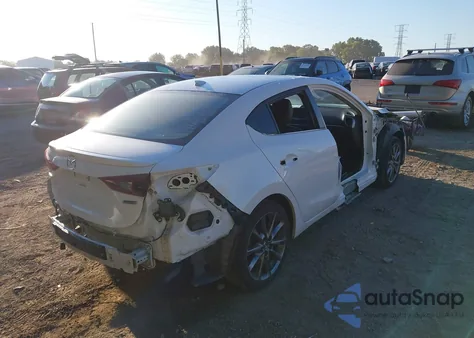 2018 Mazda Mazda3 Touring from USA, damaged, VIN 3MZBN1V3XJM251378